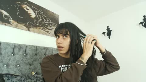 Bella online show from 04/06/26, 01:36