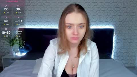 Snapshot of bella_ramsi chatting on 01/19/26, 12:47 Linda Bella online show from 01/19/26, 12:47