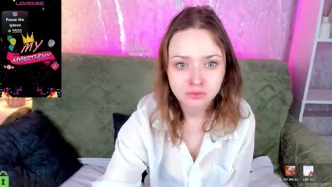 Snapshot of bella_ramsi chatting on 02/09/26, 12:47 Linda Bella online show from 02/09/26, 12:47