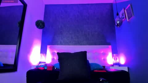 Snapshot of bella_salvatore chatting on 01/27/25, 05:48 online show from 01/27/25, 05:48