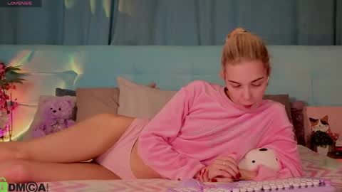 Bella online show from 04/16/26, 12:55