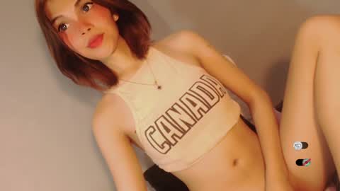 Snapshot of bella_tara chatting on 12/09/24, 01:18 Bella online show from 12/09/24, 01:18