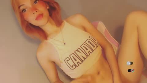 Snapshot of bella_tara chatting on 12/13/24, 10:45 Bella online show from 12/13/24, 10:45