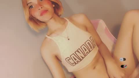 Snapshot of bella_tara chatting on 12/27/24, 02:33 Bella online show from 12/27/24, 02:33