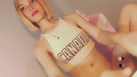 Snapshot of bella_tara chatting on 01/02/25, 09:07 Bella online show from 01/02/25, 09:07