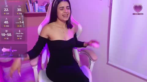 bella_thixx online show from 09/16/25, 04:13