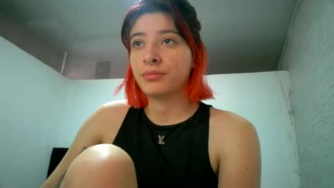 Snapshot of bella_thorne1999 chatting on 06/28/26, 04:57 bella_thorne1999 online show from 06/28/26, 04:57