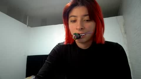 Snapshot of bella_thorne1999 chatting on 07/02/26, 02:22 bella_thorne1999 online show from 07/02/26, 02:22