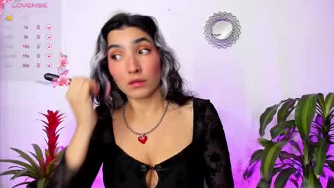 Bella online show from 03/12/25, 02:09