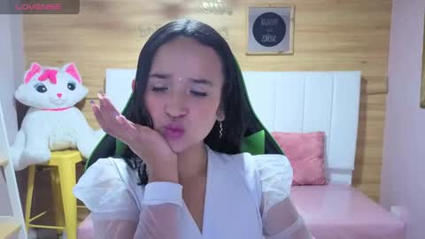 Bella online show from 04/20/26, 12:30