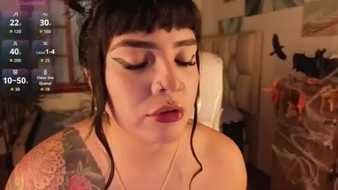 Snapshot of bellaa_miller chatting on 10/21/25, 07:58 Bella online show from 10/21/25, 07:58