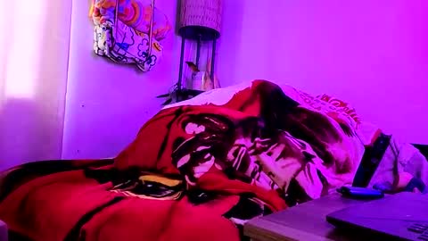 Snapshot of bellabawl chatting on 12/22/24, 08:47 Belle online show from 12/22/24, 08:47