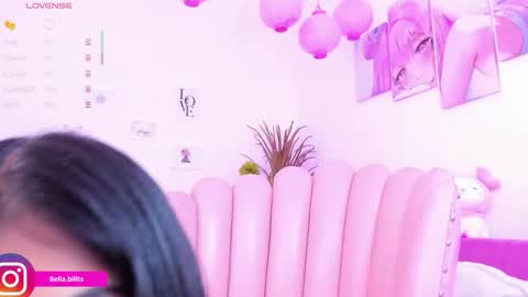 Bella online show from 12/02/25, 01:17