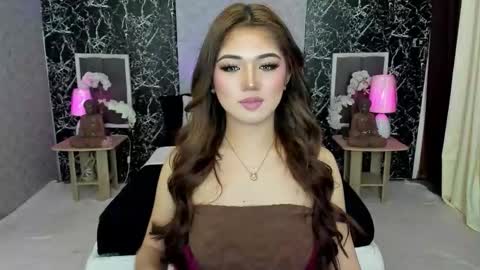 Snapshot of bellabrown_19xxx chatting on 11/03/25, 03:08 Bella online show from 11/03/25, 03:08