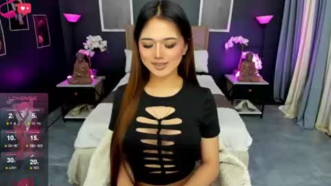 Bella online show from 06/11/26, 03:21