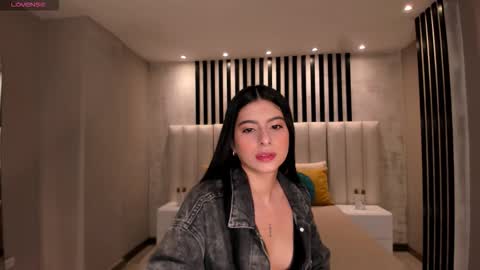 Bella online show from 01/19/26, 12:25