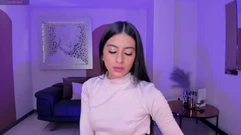 Bella online show from 04/22/26, 03:09