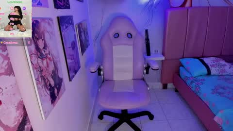 bellagreen_ online show from 10/07/25, 08:39