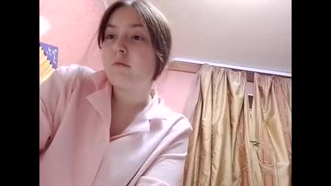 Charming Hamster  online show from 11/20/25, 07:46