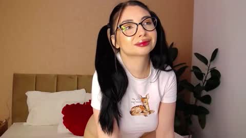 Snapshot of bellahere chatting on 02/27/26, 08:14 Diana online show from 02/27/26, 08:14