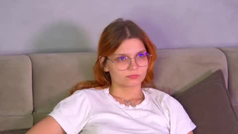 BellaMarebelle online show from 09/27/25, 04:34