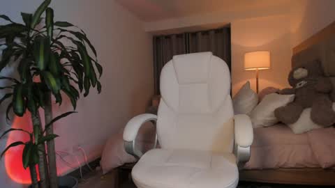 Bella Mia online show from 02/02/25, 12:30