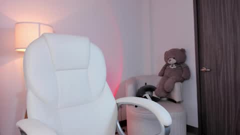 Bella Mia online show from 02/23/26, 05:43