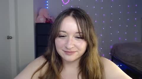 Snapshot of bellamonroee chatting on 02/02/25, 08:57 Bella Monroe online show from 02/02/25, 08:57