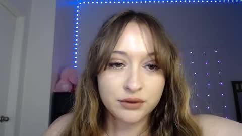Snapshot of bellamonroee chatting on 02/07/25, 05:31 Bella Monroe online show from 02/07/25, 05:31