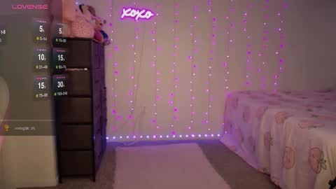 Bella Monroe online show from 12/20/25, 03:57