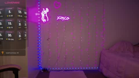 Bella Monroe online show from 04/19/26, 05:07