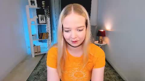 Snapshot of bellamontgomery chatting on 07/11/26, 07:38 Bella online show from 07/11/26, 07:38