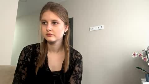 bellamore090 online show from 04/25/26, 01:41