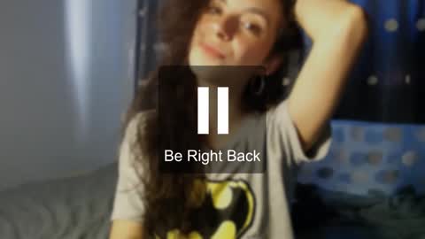 bellaqueen0701 online show from 02/07/25, 11:01