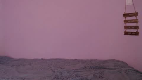 bellaqueen0701 online show from 02/11/25, 09:53