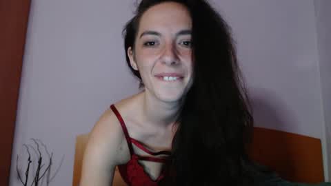 bellaqueen0701 online show from 02/20/25, 01:36