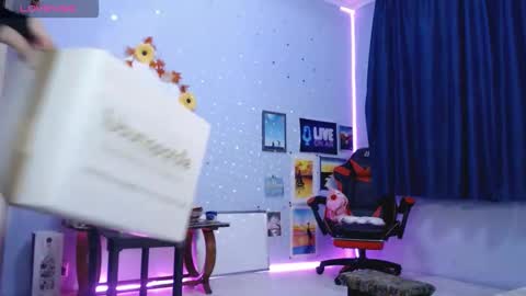 bellaqueen0701 online show from 09/25/25, 05:38