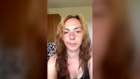 bellaqueen0701 online show from 05/28/26, 08:44