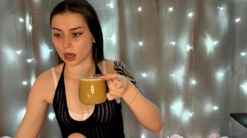 Snapshot of bellarison chatting on 02/27/26, 07:25 Daniela online show from 02/27/26, 07:25