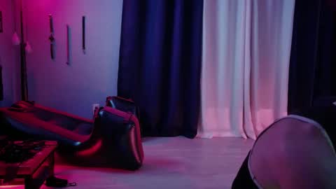 Bellaskeykeeper online show from 03/25/26, 11:05