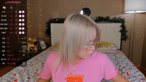 Bella online show from 12/29/24, 03:44