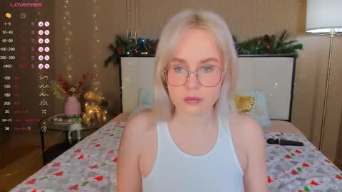 Snapshot of bellatip chatting on 01/10/26, 01:18 Bella online show from 01/10/26, 01:18