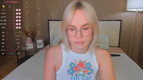 Snapshot of bellatip chatting on 02/05/26, 12:59 Bella online show from 02/05/26, 12:59