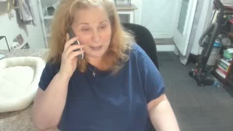 Bellavoca online show from 11/10/25, 10:42