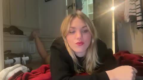 Bella 3 online show from 04/20/26, 04:59