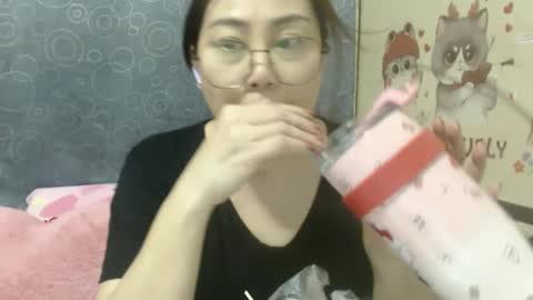 Bella online show from 03/11/25, 10:18