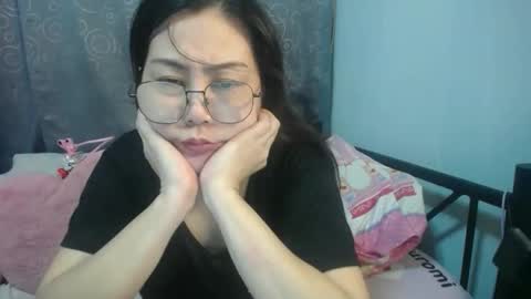 Bella online show from 11/02/25, 03:36