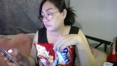 Snapshot of bellbabe chatting on 01/17/26, 06:33 Bella online show from 01/17/26, 06:33