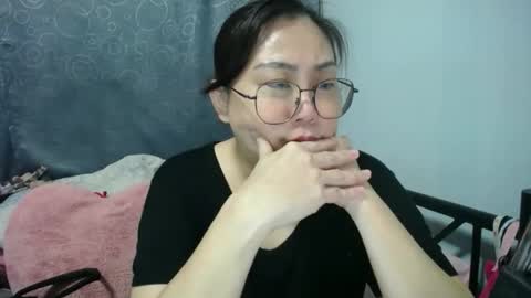 Snapshot of bellbabe chatting on 02/15/26, 02:36 Bella online show from 02/15/26, 02:36