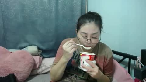 Snapshot of bellbabe chatting on 03/17/26, 09:12 Bella online show from 03/17/26, 09:12